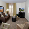 Отель Candlewood Suites Topeka West, an IHG Hotel, фото 17