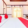 Отель OYO 25089 Gold River Indraprastha Houseboat, фото 13