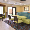 Отель La Quinta Inn & Suites by Wyndham Woodward, фото 25