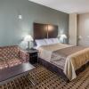 Отель Scottish Inns & Suites, фото 4