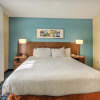Отель Fairfield Inn & Suites Raleigh Crabtree Valley, фото 3