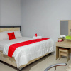 Отель RedDoorz @ Hotel Grand Aulia Majene, фото 30