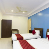Отель OYO Premium IISc New BEL Road, фото 3