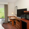 Отель Hampton Inn & Suites Pittsburgh-Meadow Lands, фото 9