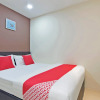 Отель OYO 312 Hotel Sukarami, фото 2
