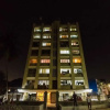 Отель OYO 4573 Apartment near BKC, фото 1