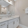 Отель New Luxury Home, 3bd/4ba w/ Pool & Beach Access, фото 10