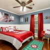 Отель Gorgeous Alabama Home 4 Miles to Stadium Sleeps 8, фото 7