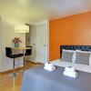 Отель Short Stay Group Museum View Serviced Apartments, фото 6