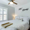 Отель Step-free Home w/ Fire Pit - 3 Miles to Usc!, фото 4