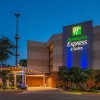 Отель Holiday Inn Express & Suites San Antonio Medical-Six Flags, an IHG Hotel в Сан-Антонио