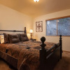 Отель 12 - Bear Mountain Chalet 4 Bedroom Home by Redawning, фото 15