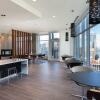 Отель Luxe Hubs Corporate High Rise Apartments on Pine, фото 18