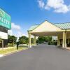Отель Quality Inn & Suites near Lake Eufaula, фото 24