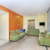 Отель OYO 12765 Hotel Golden Rooms, фото 1