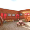 Отель North Yellowstone Lodge and Hostel, фото 13