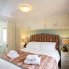Отель Beautiful 2-bed Cottage Near Loch Achilty, Nc500, фото 4