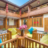 Отель Three Bears Panoramic Beauty Su (Lijiang Ancient City Sifang Street Branch), фото 21