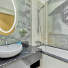 Отель bnbmehomes- Studio nxt to Sky Bridge-810, фото 7