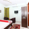 Отель OYO 15725 Golden Residency, фото 8