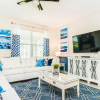 Отель Stunning 8BR Theater Pool w Greenview, фото 8