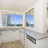 Отель Oceania Beachside Holiday Apartments, фото 7