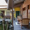 Отель Ndalem Joglo Krawitan Syariah, фото 11