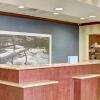 Отель Hampton Inn & Suites Alexandria, фото 2