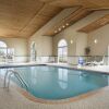 Отель Country Inn & Suites by Radisson, Grinnell, IA, фото 19