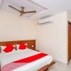 Отель OYO 18836 Orchid Suites, фото 7
