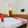 Отель OYO 810 Idola Residence, фото 3