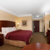 Отель La Quinta Inn & Suites by Wyndham Dodge City, фото 4