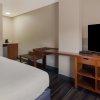 Отель Canadas Best Value Inn & Suites Kamloops, фото 13