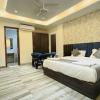Отель Raksha Suites & Banquet Greater Noida, фото 7