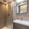 Отель Beautiful 2-bed Apartment in London, фото 9