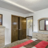 Отель Hummingbird Haven - Charming Ruidoso Retreat 4 Bedroom Home, фото 4