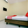 Отель OYO 23656 Parimeet Hotel, фото 18