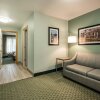 Отель La Quinta Inn & Suites by Wyndham Newport, фото 22