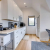 Отель Sandpoint by Rove Travel Modern 5BR w Pool, фото 11