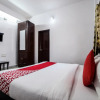 Отель Royal T By OYO Rooms, фото 3