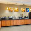 Отель Comfort Suites Amish Country, фото 24