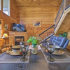 Отель Gatlinburg Cabin w/ Pool Table & Hot Tub!, фото 8