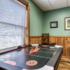 Отель Er92 - Virginia's Villa - Great Location! Close To All The Action! 5 Bedroom Cabin by RedAwning, фото 16