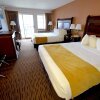 Отель Comfort Suites Mackinaw City, фото 7