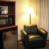 Отель Continental Inn & Suites, фото 3