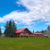 Отель Cariboo Log Guest House в Лаке-ла-Хаше