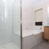 Отель Resortstyle 4BR House With Parking@werribee, фото 10