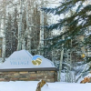 Отель Contemporary 3 Bedroom Ski In, Ski Out Condo With Pool and Hot Tub in Snowmass Village, фото 1