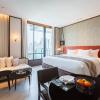 Отель SILQ Hotel and Residence Managed by The Ascott Limited, фото 1