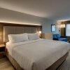 Отель Holiday Inn Express and Suites Mt. Sterling North, фото 3